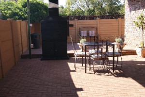  Vacation Hub International | Ruresta Guesthouse Main