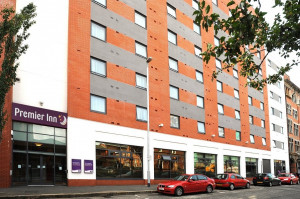  Vacation Hub International | Premier Inn Belfast City Centre Main