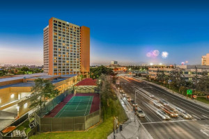  Vacation Hub International | DoubleTree by Hilton Anaheim/Orange County Main
