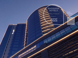  Vacation Hub International | Radisson Blu Hotel, Dubai Waterfront Main