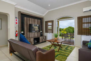  Vacation Hub International | Caribbean Estate 8 Coconut Grove Main
