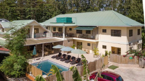  Vacation Hub International | Chez Bea Luxury Villa Main