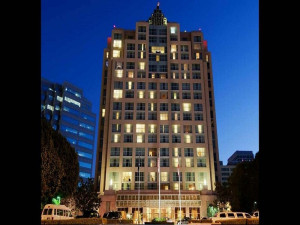  Vacation Hub International | Hilton Los Angeles North-Glendale & Executive Meeting Cente Main
