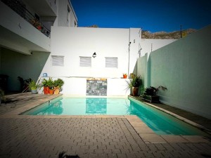  Vacation Hub International | Bay-Side Apartment, Gordon's Bay Main