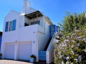  Vacation Hub International | Klein Sterretjie Main