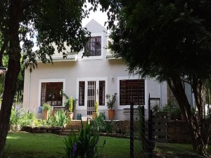  Vacation Hub International | The Gate Guesthouse Main