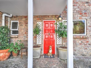  Vacation Hub International | Red Door Cottage Main