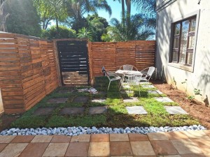  Vacation Hub International | The Green Door Cottage Main