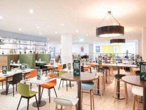  Vacation Hub International | Holiday Inn Leicester City, an IHG Hotel Main