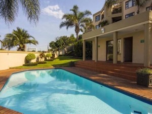  Vacation Hub International | 19 The Shades Main