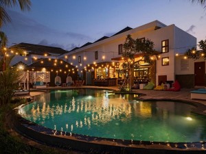  Vacation Hub International | The Sakaye Villas & Spa Main