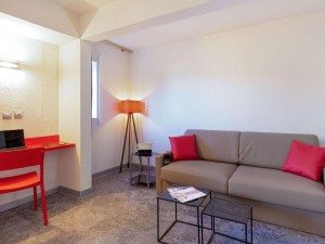  Vacation Hub International | ibis Styles Cannes Le Cannet Main