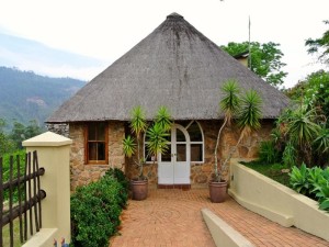  Vacation Hub International | Emafini Country Lodge Main