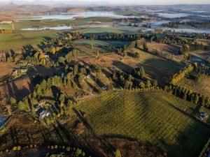  Vacation Hub International | Fairfax Farmhouse Main