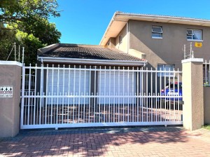  Vacation Hub International | Panthera Cottage Milnerton Main