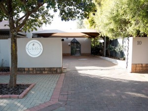  Vacation Hub International | Richelle's Rooms Main