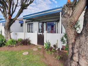 Vacation Hub International - VHI - Travel Club - Paradise Beach Cottage