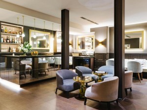 Vacation Hub International - VHI - Travel Club - Le Parisis - Paris Tour Eiffel