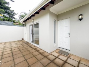 Vacation Hub International - VHI - Travel Club - Secure, Peaceful Modern Cottage for Two