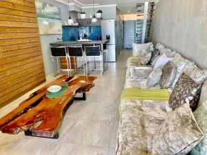 Vacation Hub International - VHI - Travel Club - Sea front designer apartment