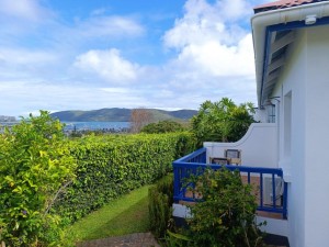 Vacation Hub International - VHI - Travel Club - Guinea Fowl Lodge - Lagoon & Heads View B&B, Central Knysna