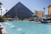  Vacation Hub International | Luxor Hotel & Casino Room