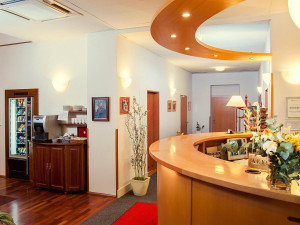  Vacation Hub International | Cloister Inn Hotel Room