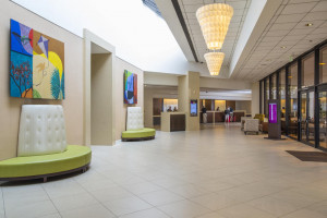  Vacation Hub International | Crowne Plaza Los Angeles Airport Room