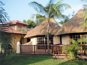  Vacation Hub International | AmaZulu Lodge Room