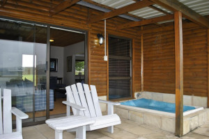  Vacation Hub International | Sani Valley Lodge and Hotel Room