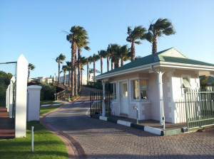 Vacation Hub International | River Club Villas Room