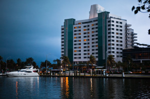  Vacation Hub International | Marriott Eden Roc Renaissance Miami Beach Room