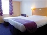  Vacation Hub International | Premier Inn Edinburgh Haymarket Hotel Room