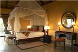  Vacation Hub International | Motswiri Private Safari Lodge Room