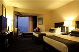  Vacation Hub International | Siam Bayview Hotel Room
