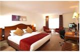  Vacation Hub International | Holiday Inn Plymouth Room