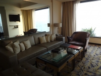  Vacation Hub International | Marine Plaza Hotel Room