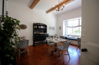  Vacation Hub International | Whispering Oaks Guest House Room