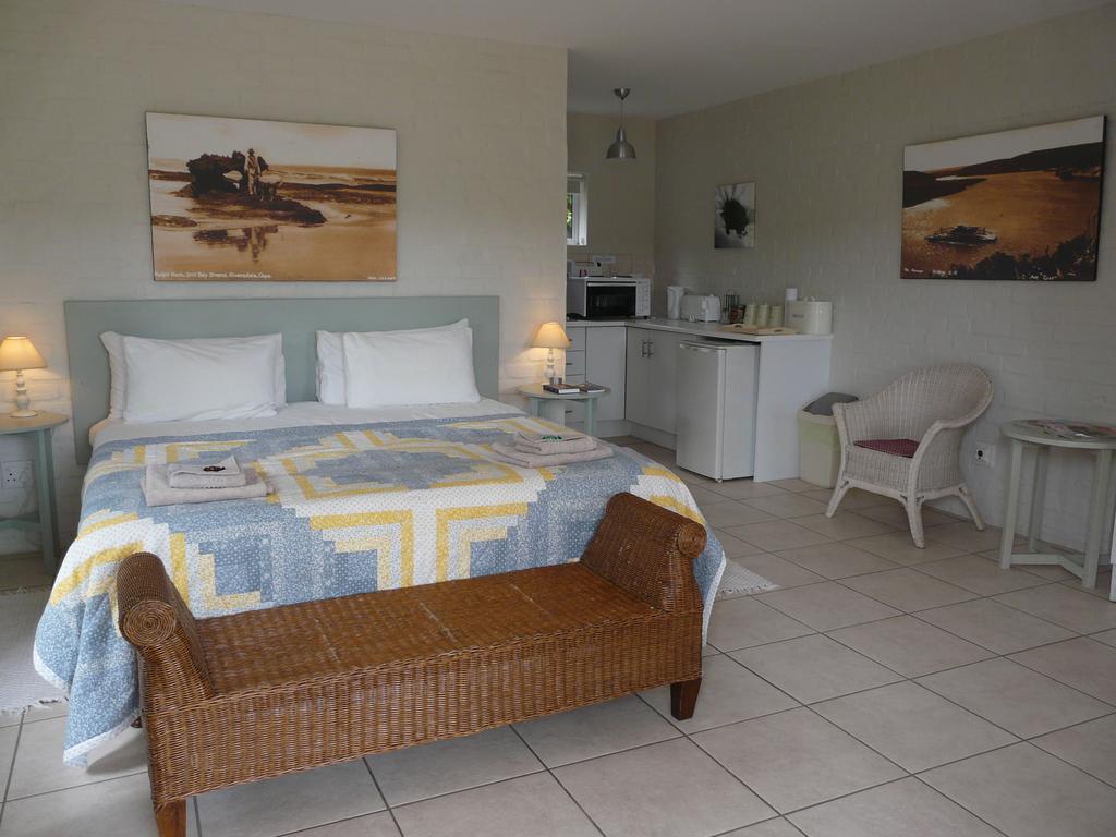  Vacation Hub International | The Anchorage Room
