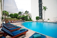  Vacation Hub International | Narai Hotel Room