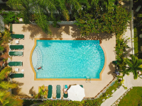  Vacation Hub International | Bayview Suites Paradise Island Bahamas Room