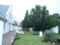  Vacation Hub International | The Farmhouse Guesthouse Room