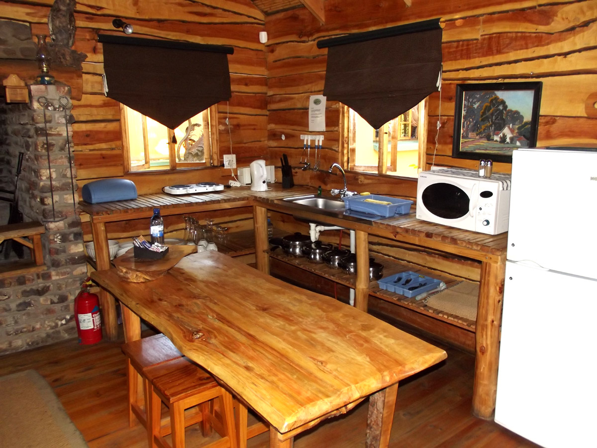  Vacation Hub International | Riverside Lodge Room