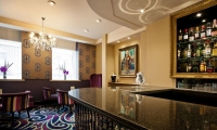  Vacation Hub International | Strand Palace Hotel Room