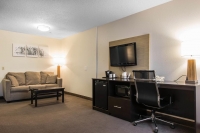 Vacation Hub International | Mainstay Suites Room