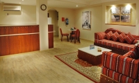  Vacation Hub International | Al Liwan Suites Doha Room