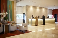  Vacation Hub International | Crowne Plaza Doha - The Business Park Room