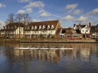  Vacation Hub International | Mercure London Staines upon Thames Hotel Room