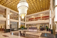  Vacation Hub International | Wyndham New Yorker Hotel Room