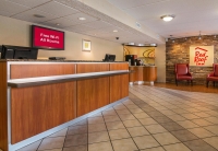  Vacation Hub International | Red Roof Inn Orlando Convention Center Room